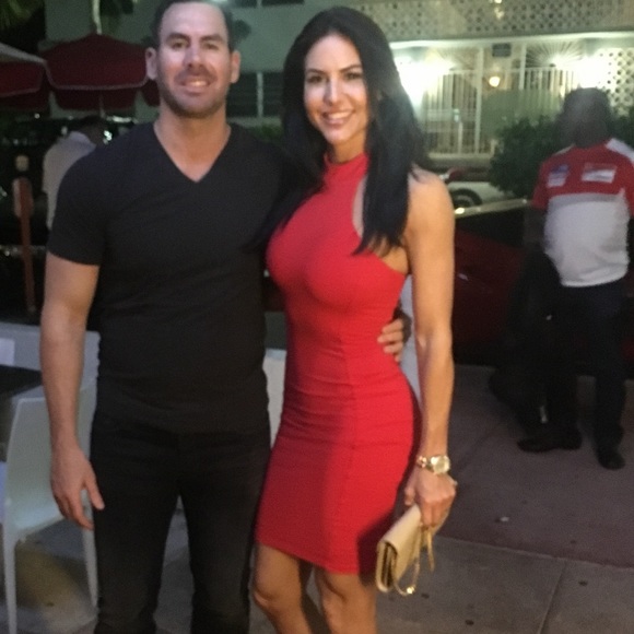 Gorgeous BEBE halter bodycon midi dress - Picture 5 of 5